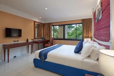 Floral · Dolphin Circle Pattaya - 43