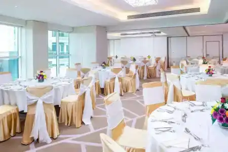 Four Points by Sheraton Sharjah - 35