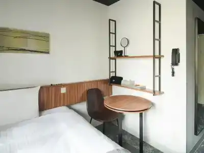 Vessel Inn Namba - 13