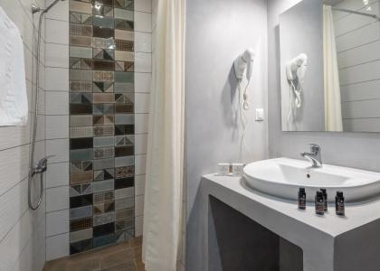 Ampelia Studios - 23