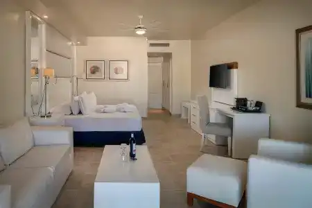 Ocean Blue & Sand Beach Resort - All Inclusive - 5