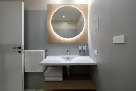 Hampton by Hilton Rome North - 50