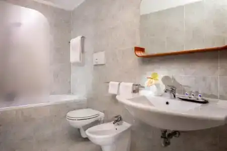 Best Western Blu Roma - 38