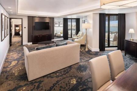 Radisson Blu, Dubai Deira Creek - 81