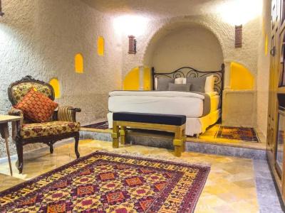 Local Cave House - 5