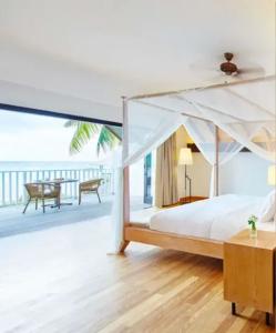 Como Maalifushi - 63