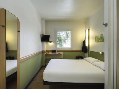 Ibis Budget Málaga Centro - 25