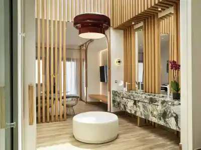 Cresanto Luxury Suites - 115