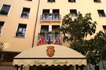 Majestic Toscanelli (centro storico) - 0