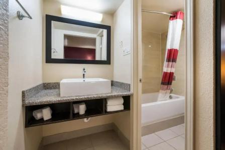 Red Roof Inn Dallas/Richardson - 59