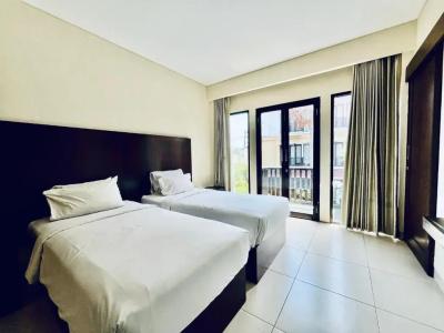 Suris Boutique - 4