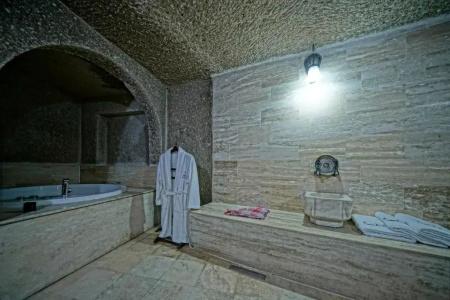 Holiday Cave - 149