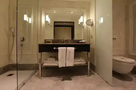 Charisma De Luxe - 51