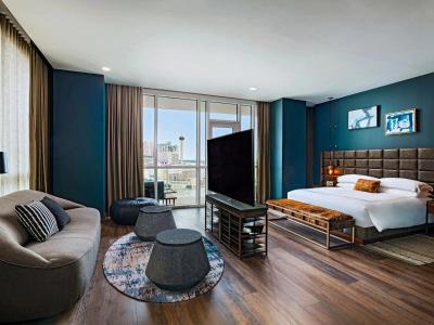 Thompson San Antonio Riverwalk - 65