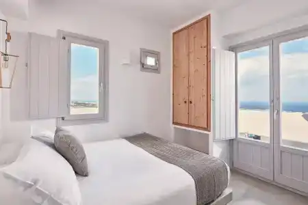 Elysian Santorini - 60