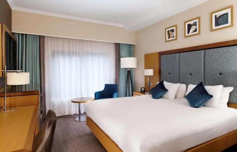 DoubleTree by Hilton London Victoria - 3
