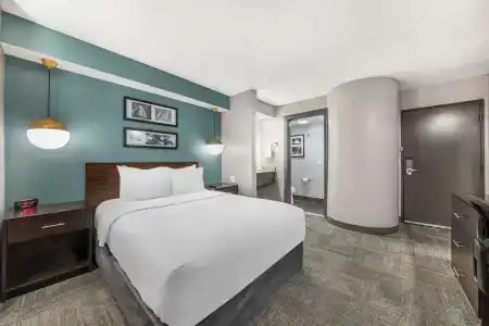 Sleep Inn Miami Airport - 67