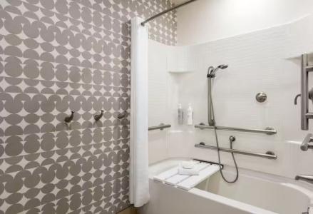 Home2 Suites Long Island City/Manhattan View - 62