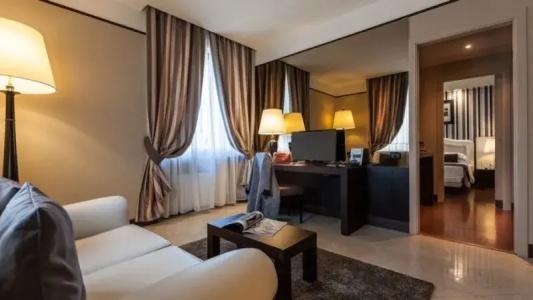 Th Roma - Carpegna Palace - 89