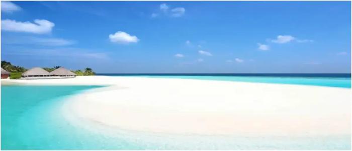Angaga Island and Spa - 16