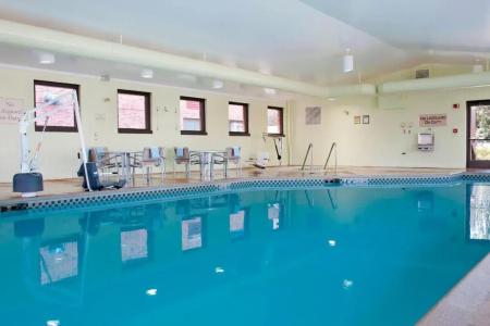 SpringHill Suites by Marriott - 17
