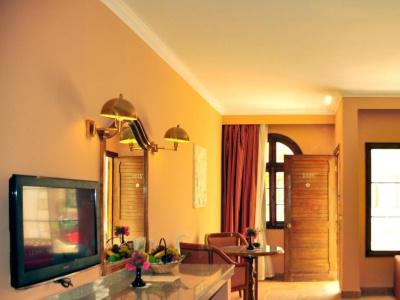 Aladdin Beach Resort - Families and Couples Only - 46
