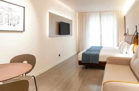 Suites Viena Plaza de España - 45