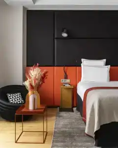 Hotel - 66