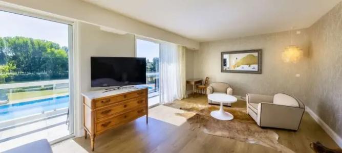 Relais & Châteaux Hôtel La Réserve - 24