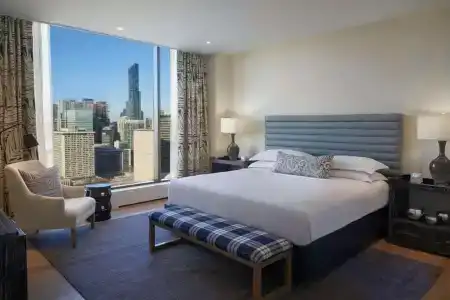 Hilton - 10