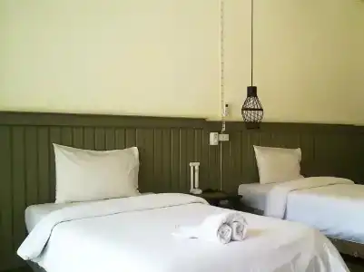 Sunshine Inn Resort - 37