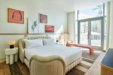 Virgins Las Vegas, Curio Collection by Hilton - 141