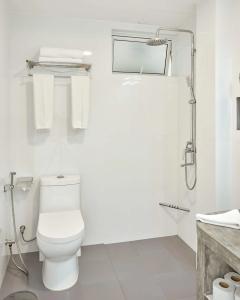 Bliss Dhigurah - 37