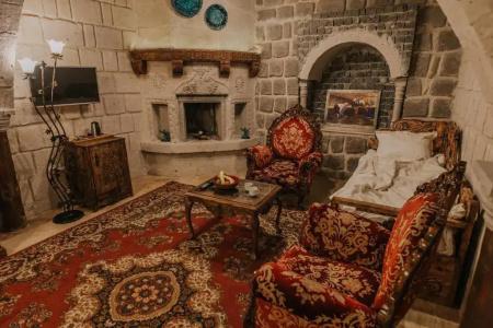 Holiday Cave - 47