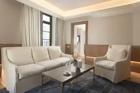 Palacio Solecio, a Small Luxury of the World - 97