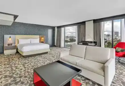 Hilton Miami Downtown - 40
