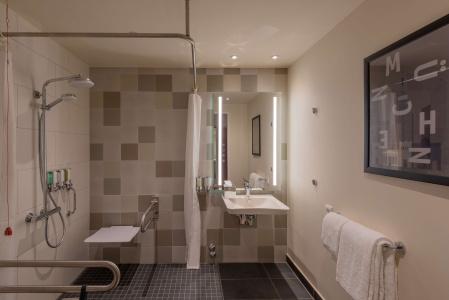 Hampton By Hilton Munich City North - 40