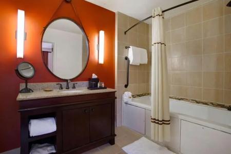 The Emily Morgan - a Doubletree By Hilton - 83