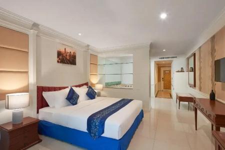 Floral · Dolphin Circle Pattaya - 49