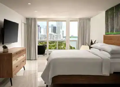DoubleTree by Hilton Grand Biscayne Bay - 104