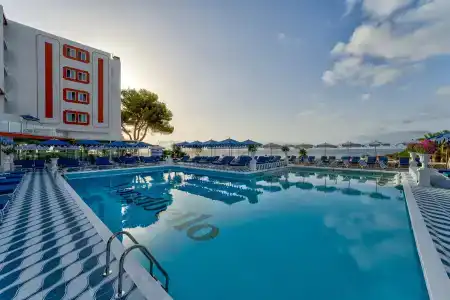 Palladium Don Carlos - Adults Only - 18