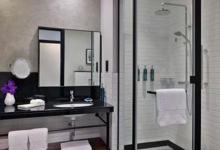 DoubleTree by Hilton Dubai M Square & Residences - 41