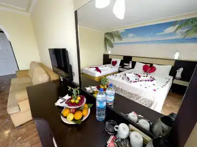 First Class - All Inclusive - 25