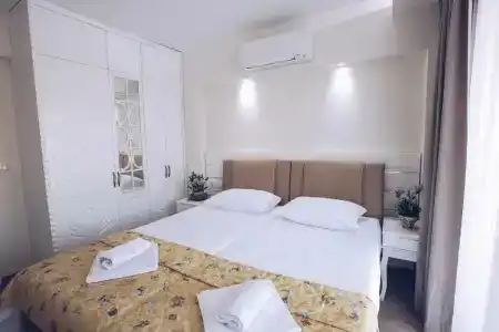 Princess Kinli Suites - 15