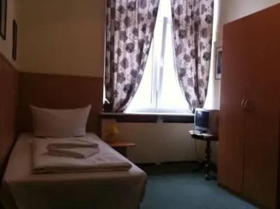 -Pension Rheingold am Kurfürstendamm - 33
