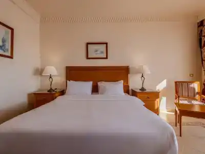Continental Plaza Aqua Beach - 81