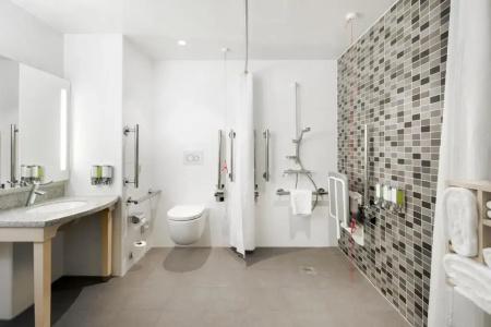 Hampton By Hilton London Docklands - 30