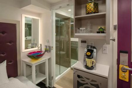 Staypineapple, An Artful, Midtown New York - 18