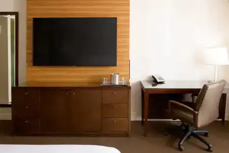 Hilton Waikiki Beach - 68