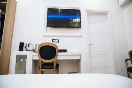 Escape Luxury Suite - 4